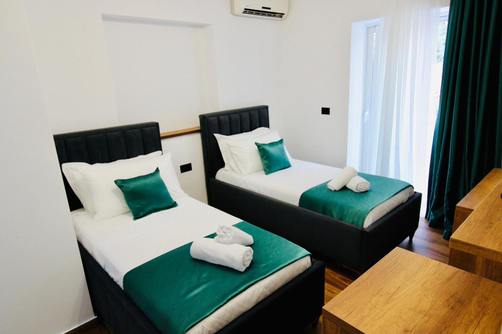 Illyrian Hotel Ksamil Ngoại thất bức ảnh